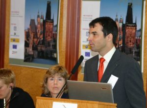 Ivo Vykydal speaking at a 2005 conference in Prague, Czechia